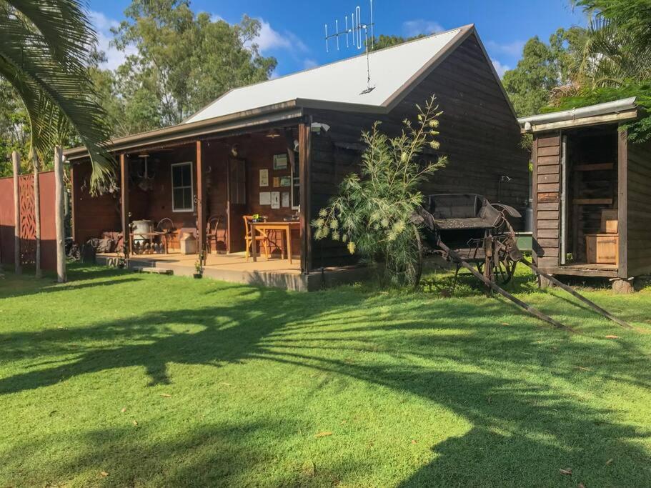 Saddleback Country Cabins Near Gin Gin Villa Moolboolaman Bagian luar foto